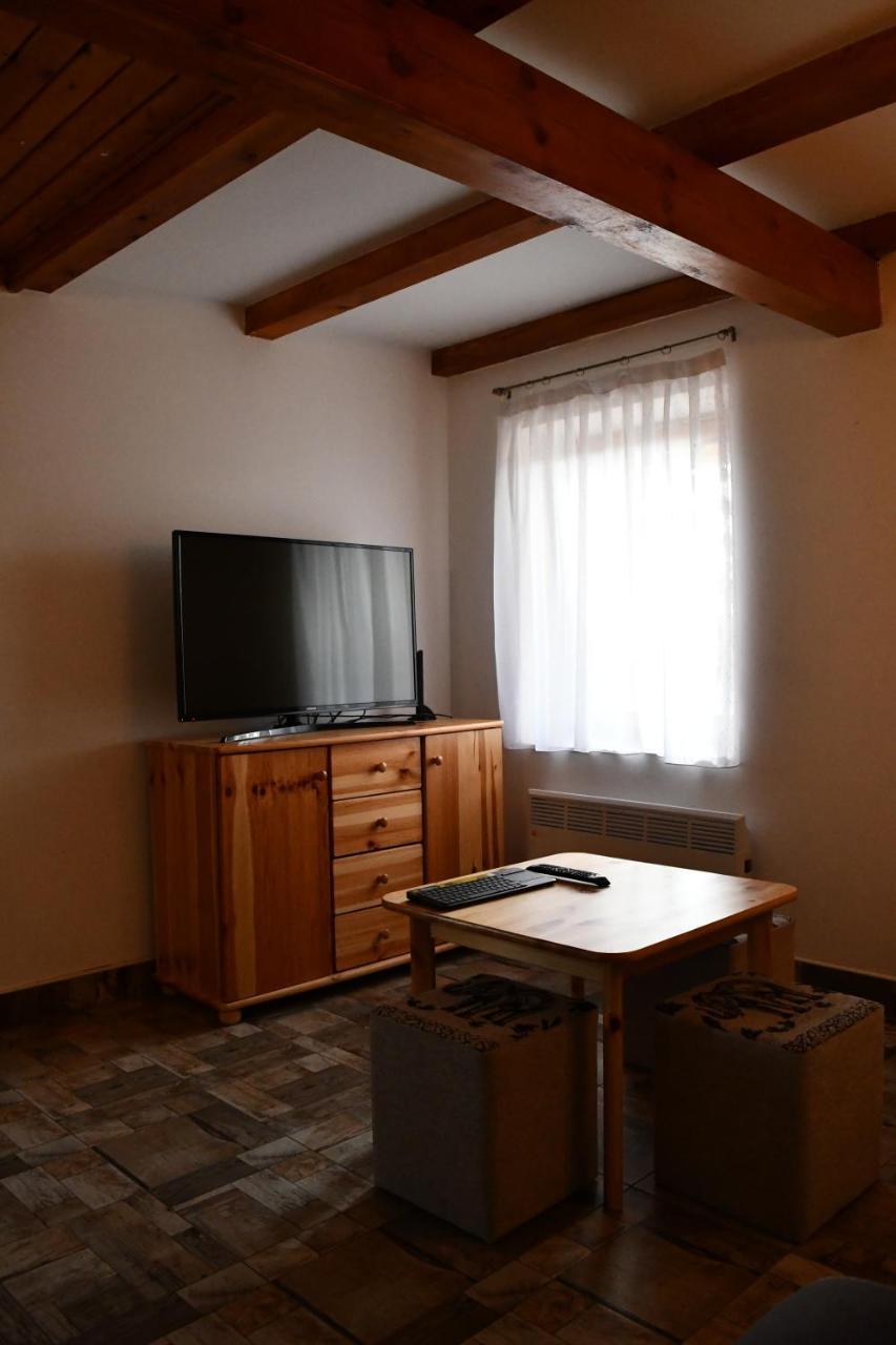 Nadas Apartman Otel Soltvadkert Dış mekan fotoğraf